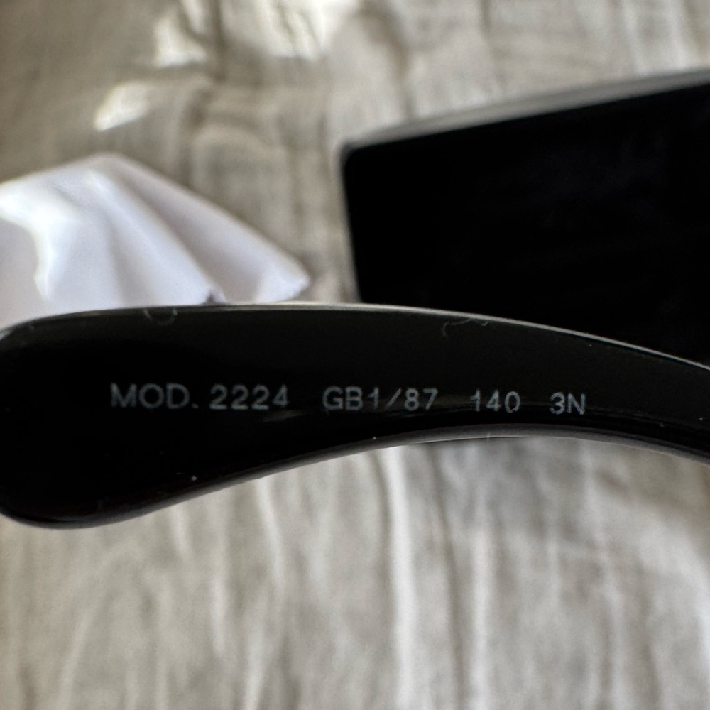 Versace Sunglasses - Picture 10 of 10